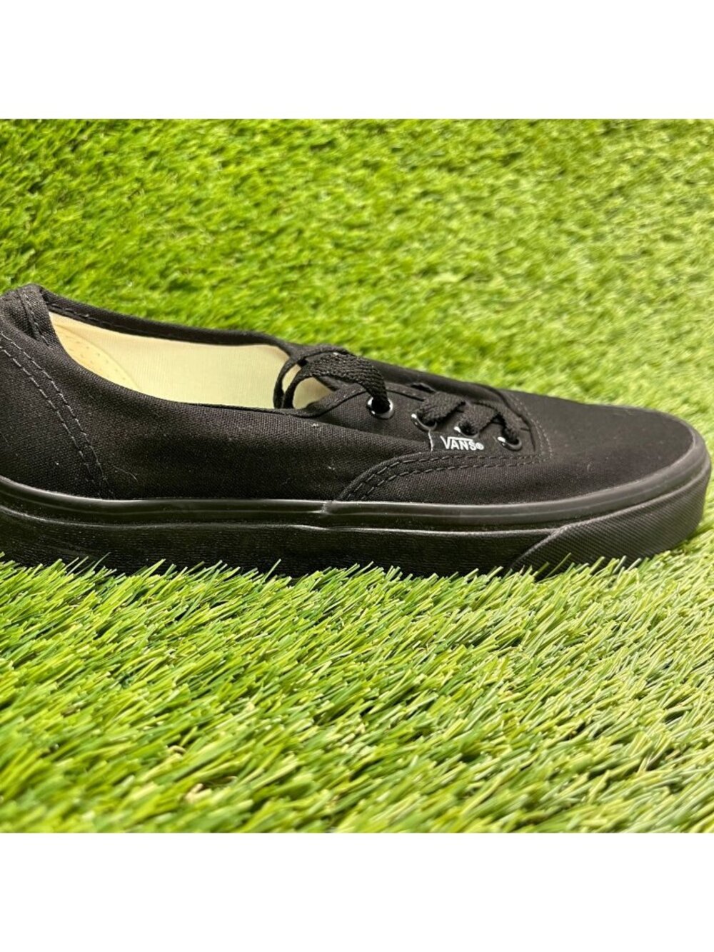 Vans Authentic Blackout Gum Womens Size 7.5 Athletic Skateboard Shoes Sneakers